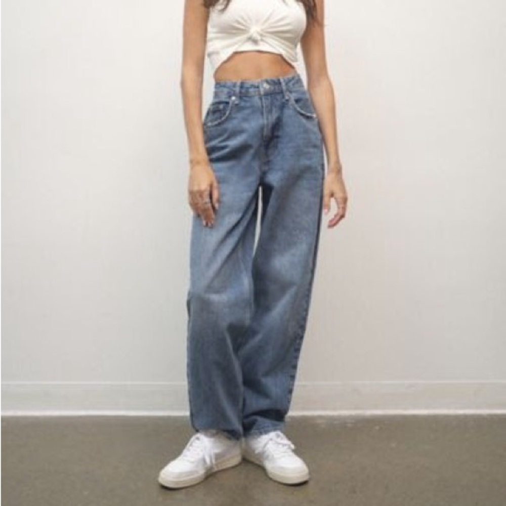 BDG JEANS (URBAN OUTFITTERS)- BDG High-Waisted Baggy Jean